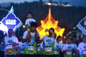 BIB: 505, 292, 031, 499
                            <button type="button" onclick="openModal(22341674)" class="btn btn-primary btn-sm float-right btn-popup" data-toggle="modal" data-target=".modal-high-quality">
                        <i class="fas fa-shopping-cart"></i> Add to Cart
                    </button>
                                            <button type="button" onclick="isThisMe(22341674, true)" class="btn btn-success btn-sm float-right btn-popup btn-isme hidden" data-toggle="tooltip" data-placement="bottom" title="นี่คือรูปของคุณใช่ไหม คลิกที่นี่เพื่อเอาเข้าอัลบั้ม">
                        <i class="fas fa-plus"></i> Add to album
                    </button>
                    <button type="button" onclick="isThisMe(22341674, false)" class="btn btn-warning btn-sm float-right btn-popup btn-isnotme hidden">
                        <i class="fas fa-ban"></i> Remove from album
                    </button>